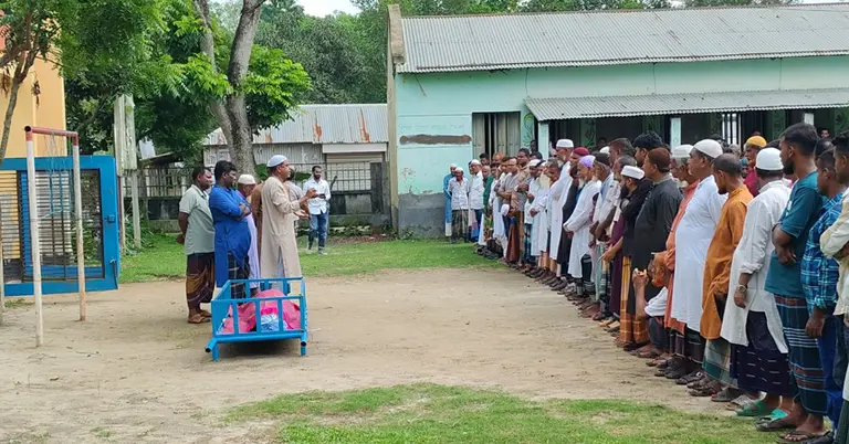 মরদেহের জানাজা সম্পন্ন